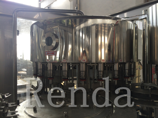Rotary Water Bottle Filling Machine For Water / Non Carbonated Drinks Packing