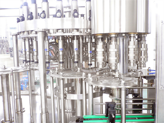 High Speed ​​napoje soki owocowe Napełniarka / Automated Drink Wypełnienie linii 200-2000ml Juice Filler